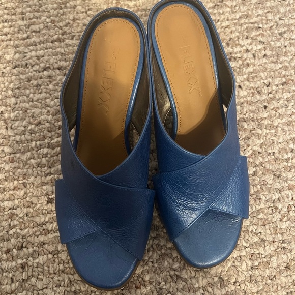 The flexx blue heels - Picture 2 of 7